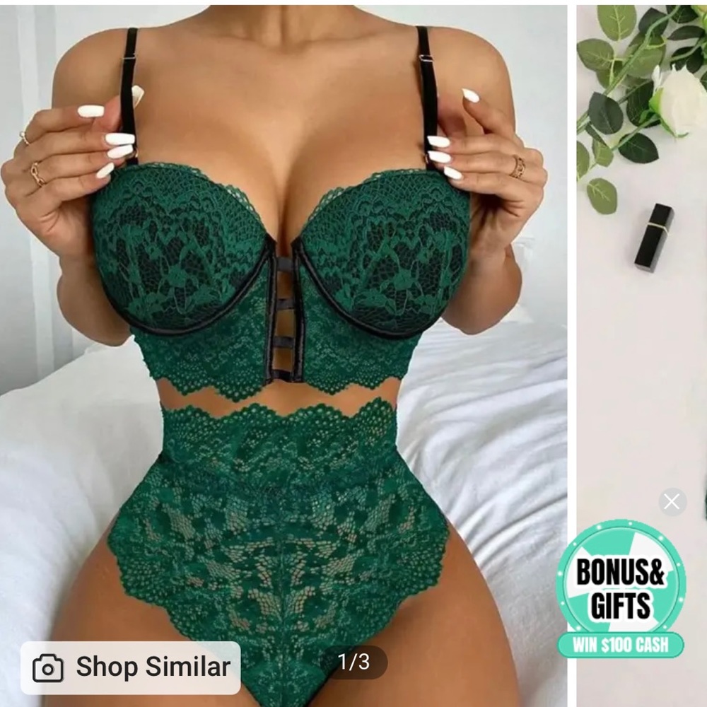 Crochet Lace Scallop Trim Lingerie Set nwot